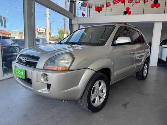 HYUNDAI TUCSON 2.0 MPFI GL 16V 142CV 2WD GASOLINA 4P MANUAL